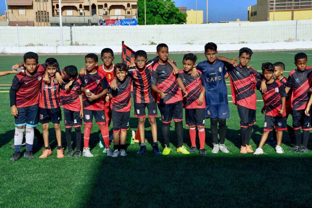 جانب من تدريبات أكاديمية نادي الصقور الرياضي