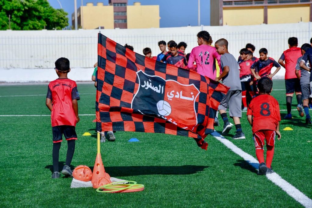 جانب من تدريبات أكاديمية نادي الصقور الرياضي