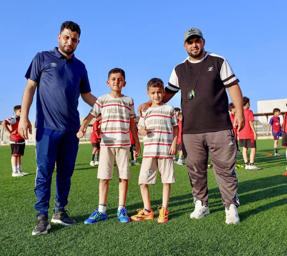 جانب من تدريبات أكاديمية نادي الصقور الرياضي